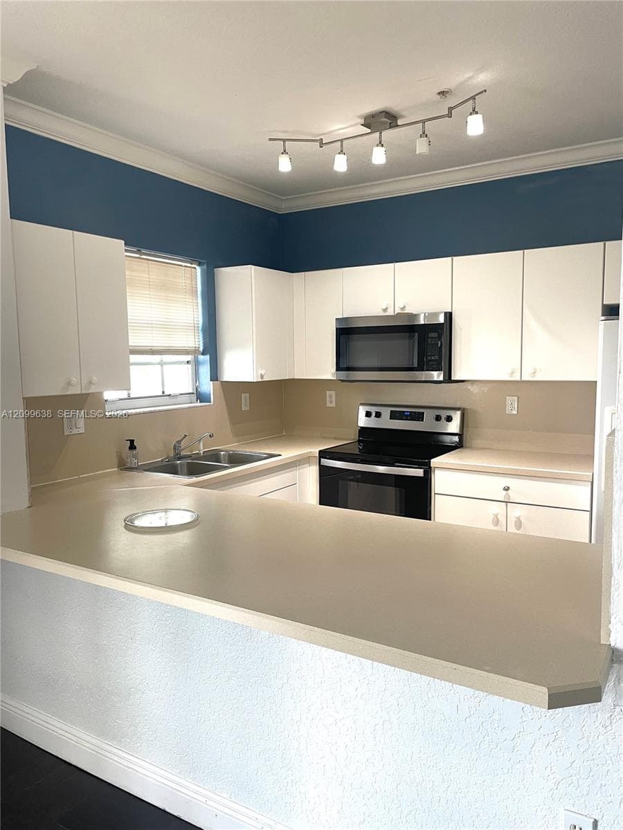 5640 NW 115th Ct # 208, Doral FL 33178