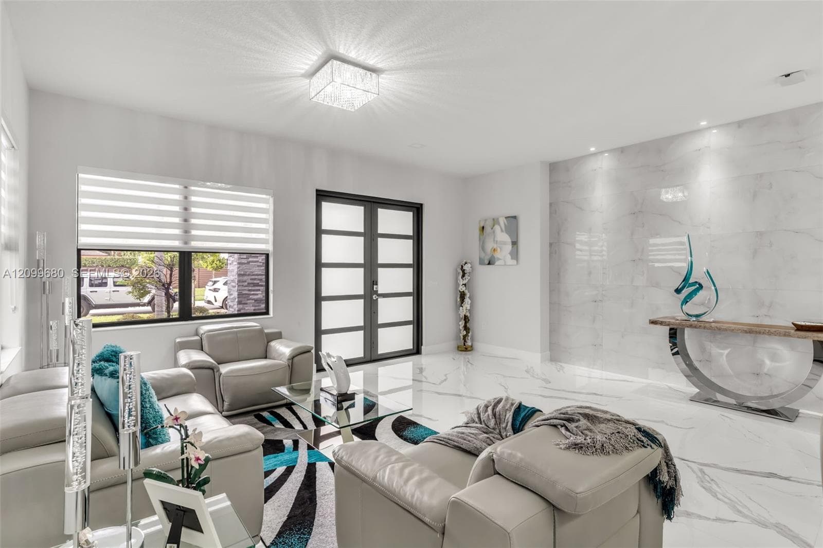 8924 NW 161st Ter, Miami Lakes FL 33018