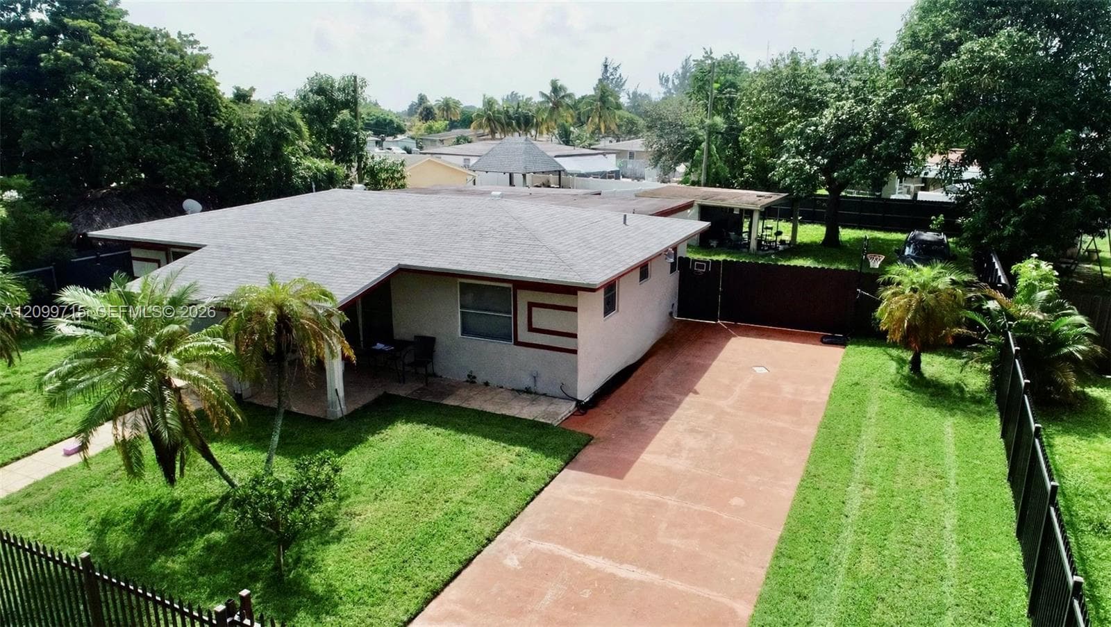 3150 SW 37th Ave, West Park FL 33023
