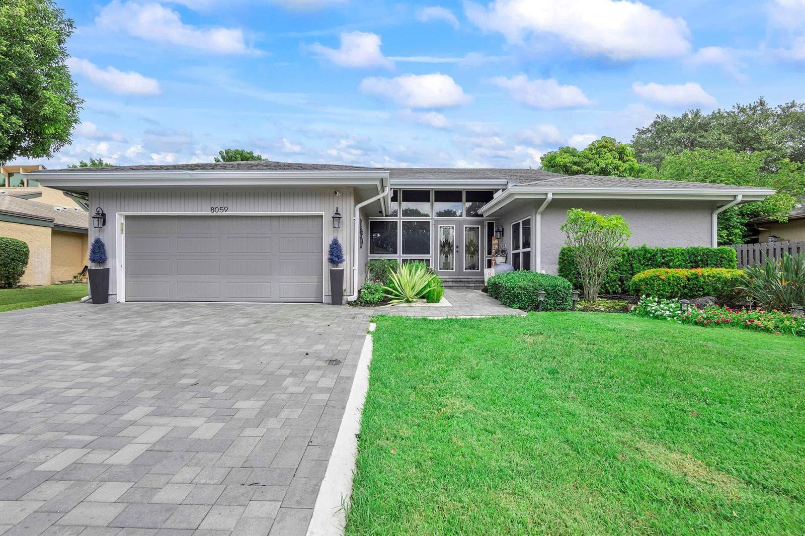8059 BUTTONWOOD Circle, Tamarac FL 33321