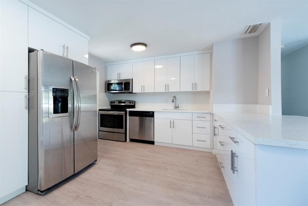 2380 NE 8TH Avenue, Pompano Beach FL 33064