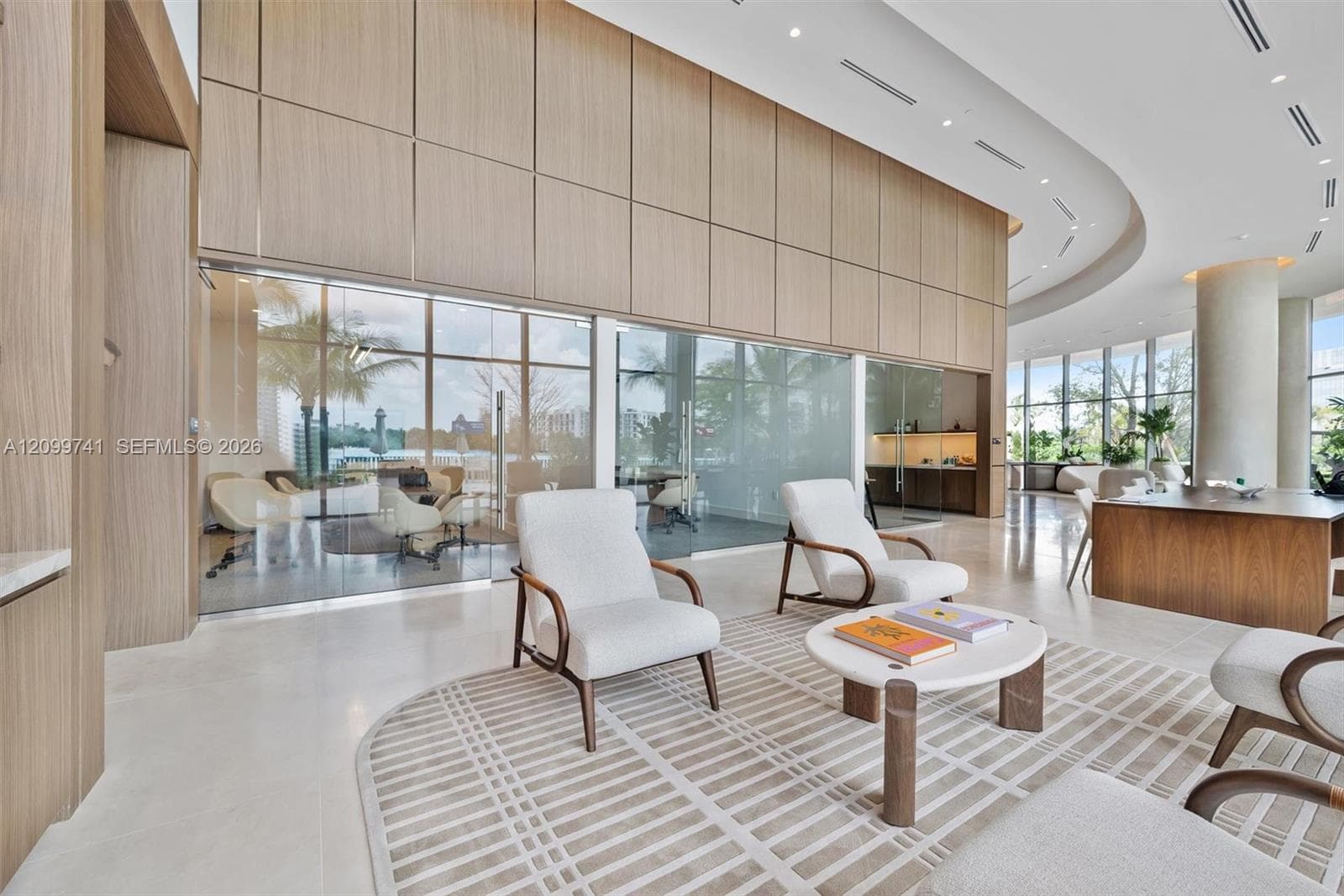 2411 Laguna Circle # 2211, Miami FL 33180
