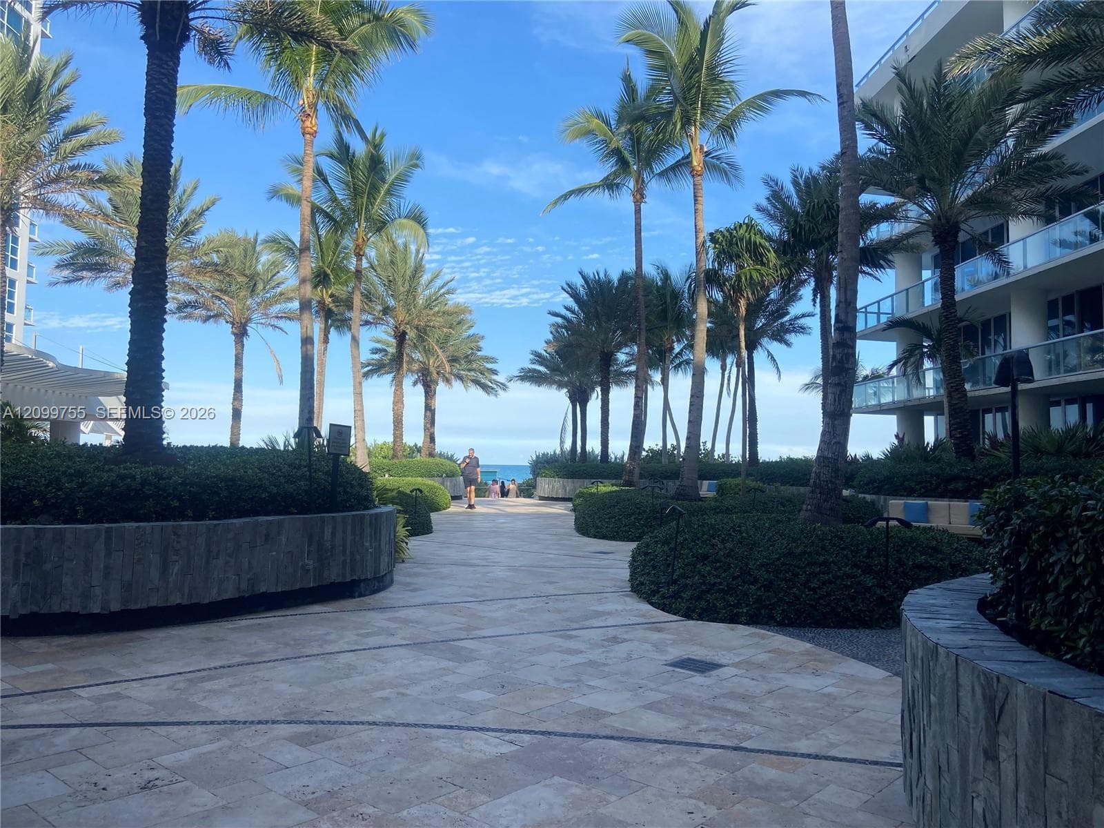 6801 Collins Ave # 401, Miami Beach FL 33141