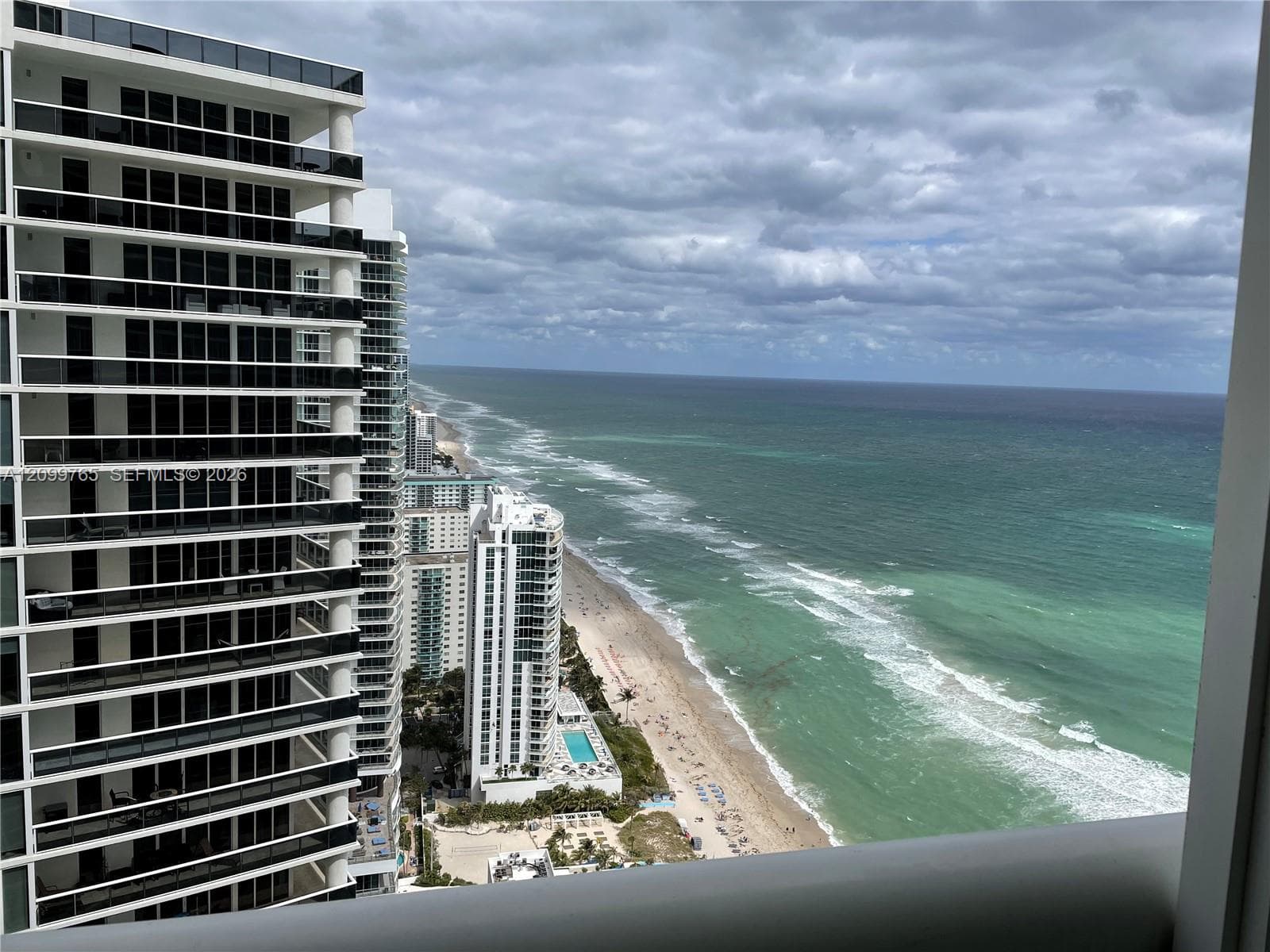 1830 S Ocean Dr # 3705, Hallandale Beach FL 33009