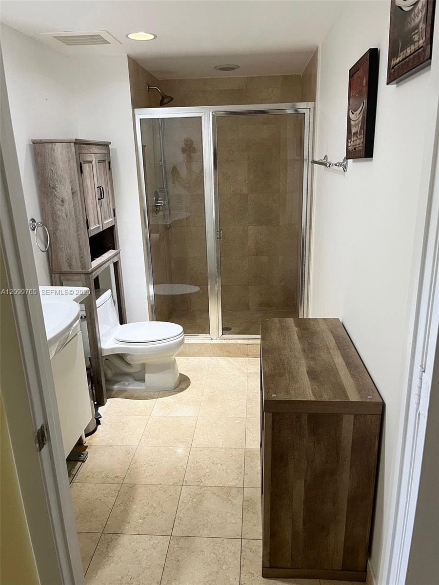 1830 S Ocean Dr # 3705, Hallandale Beach FL 33009