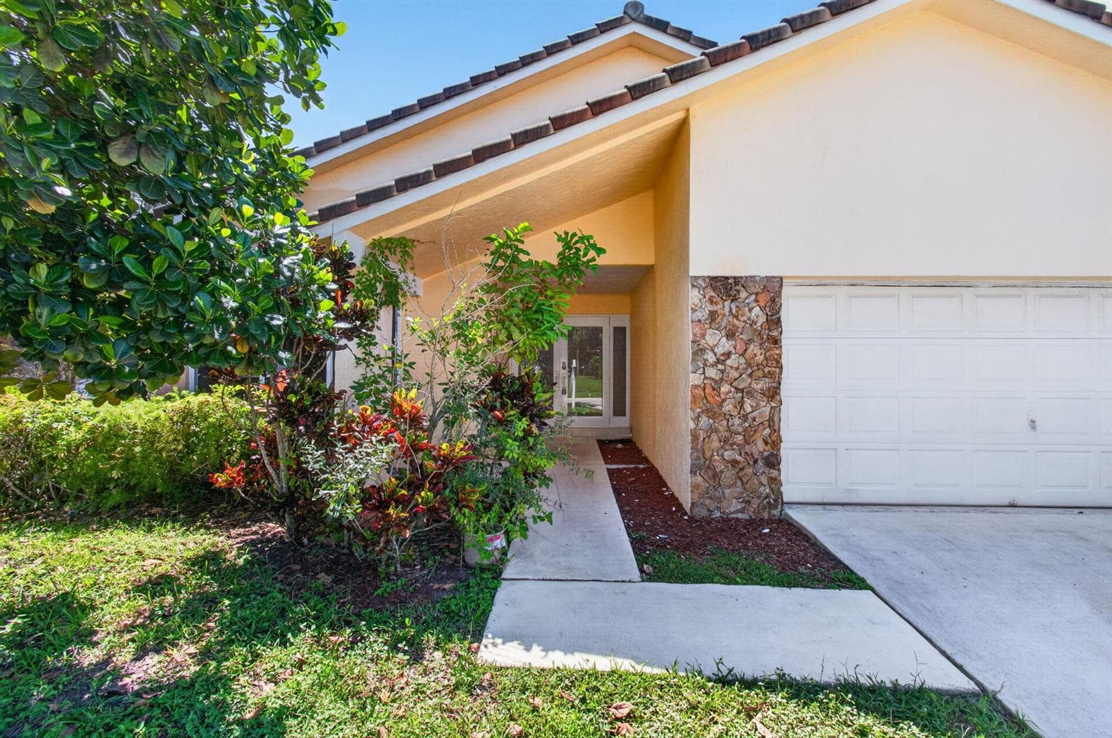 7602 Silver Woods Court, Boca Raton FL 33433