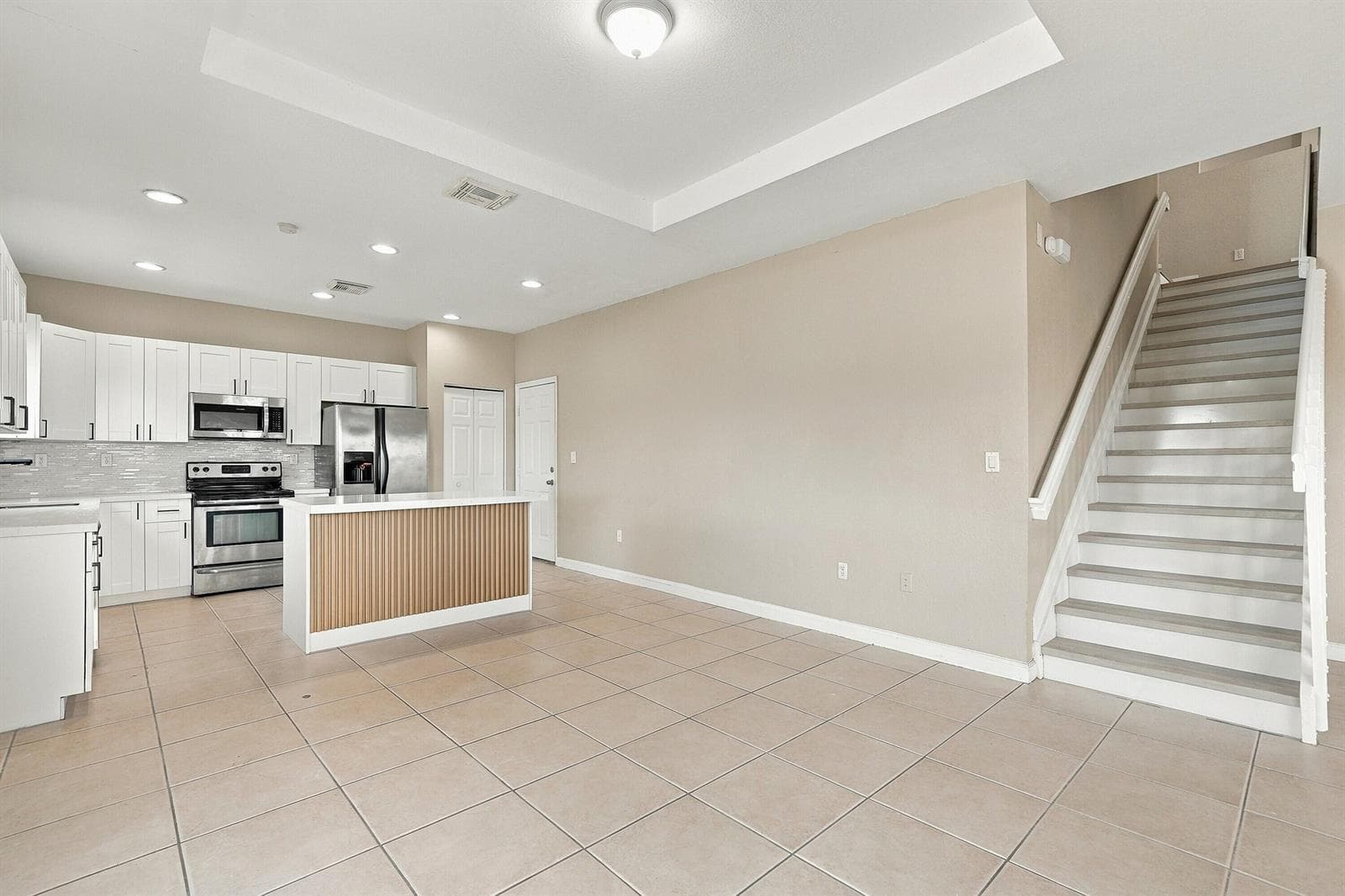 22121 SW 87th Place, Cutler Bay FL 33190