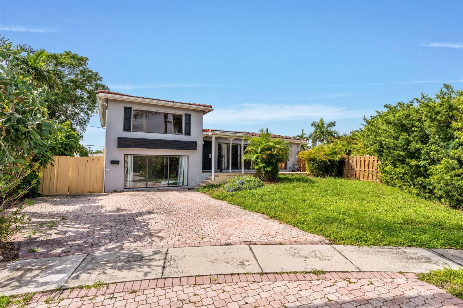 1425 NE 4th Court, Boca Raton FL 33432