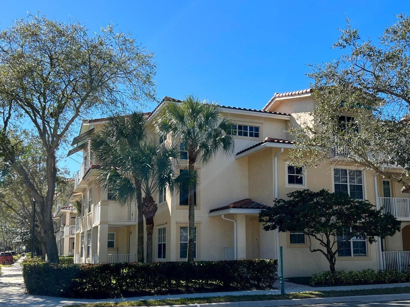 1116 University Boulevard # 21, Jupiter FL 33458