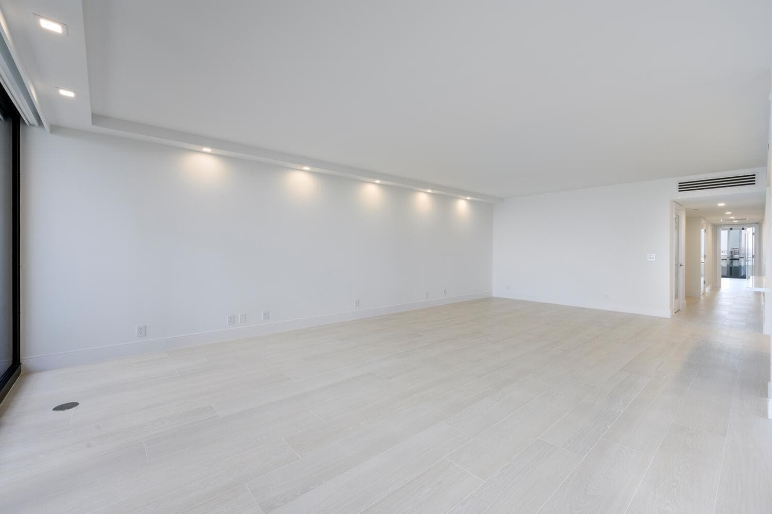 525 S Flagler Drive # 14c, West Palm Beach FL 33401
