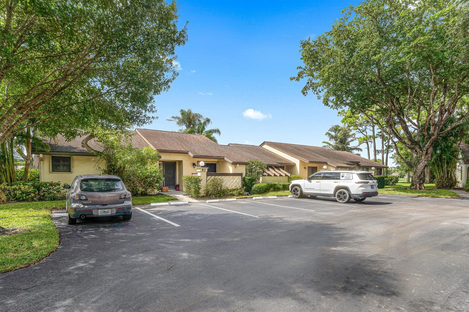 83 WOOD ROSE Court, Royal Palm Beach FL 33411