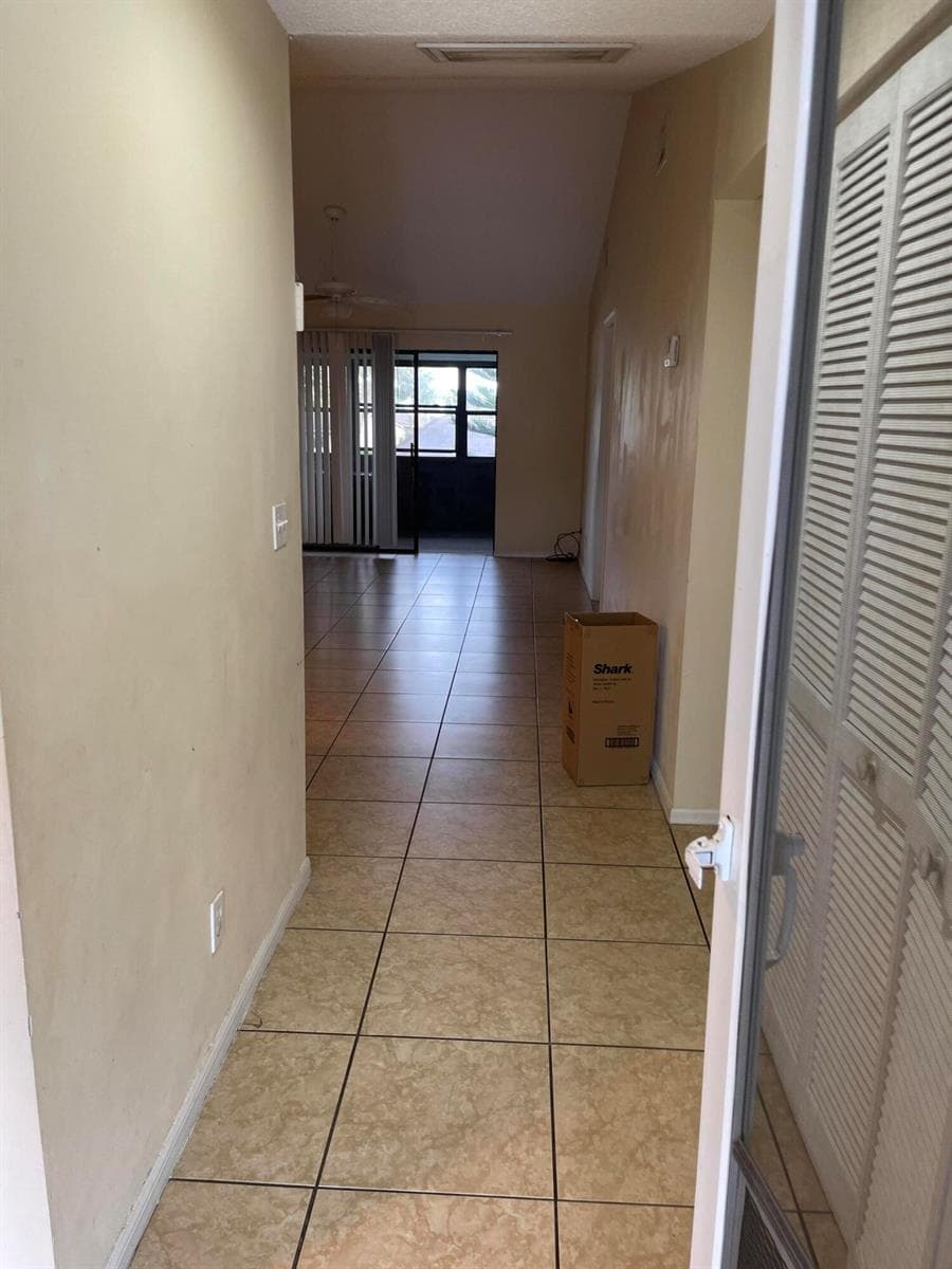 1201 SE PARKVIEW Place SE # G11, Stuart FL 34994