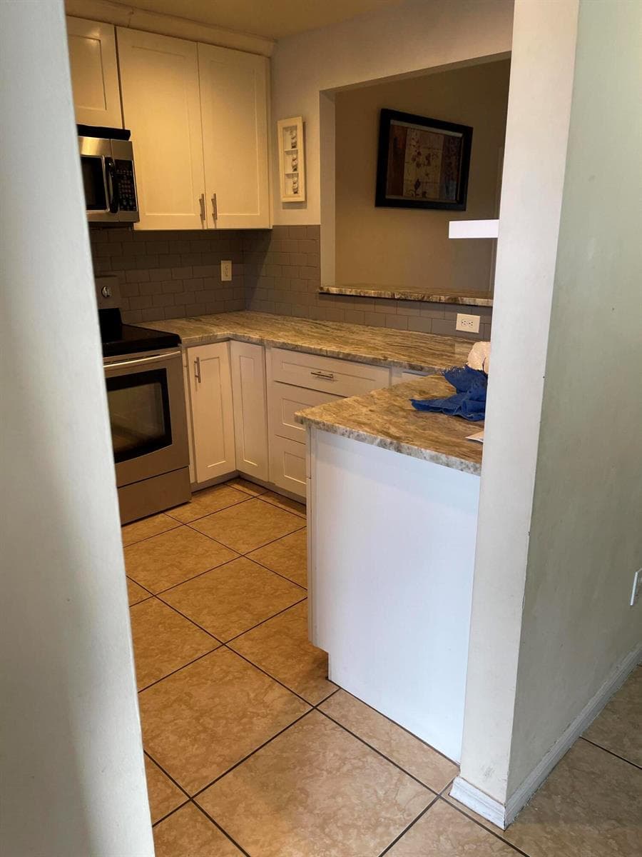 1201 SE PARKVIEW Place SE # G11, Stuart FL 34994