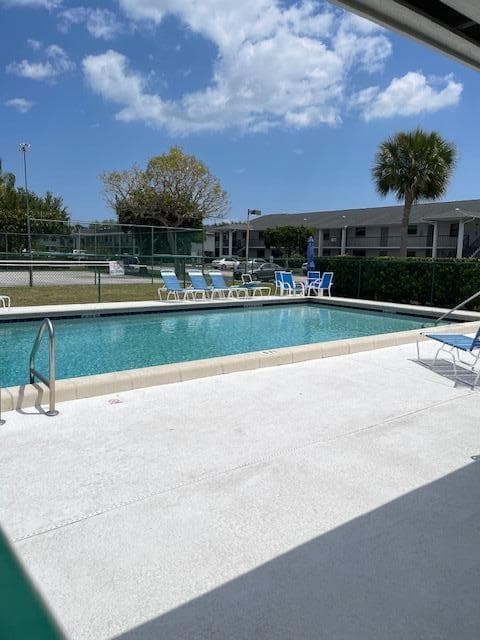 1201 SE PARKVIEW Place SE # G11, Stuart FL 34994