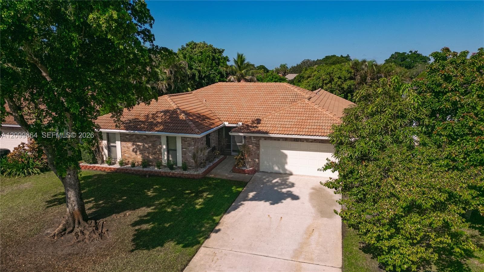 4118 NW 69th Ter, Coral Springs FL 33065