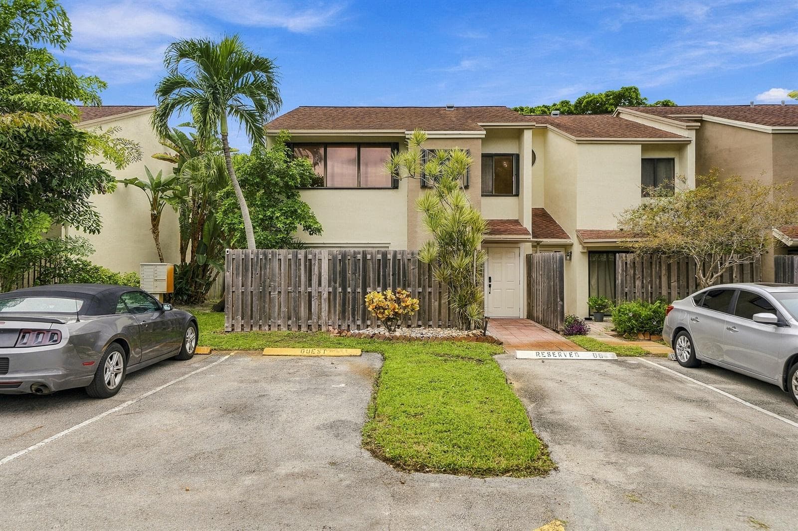 341 City View Drive, Fort Lauderdale FL 33311