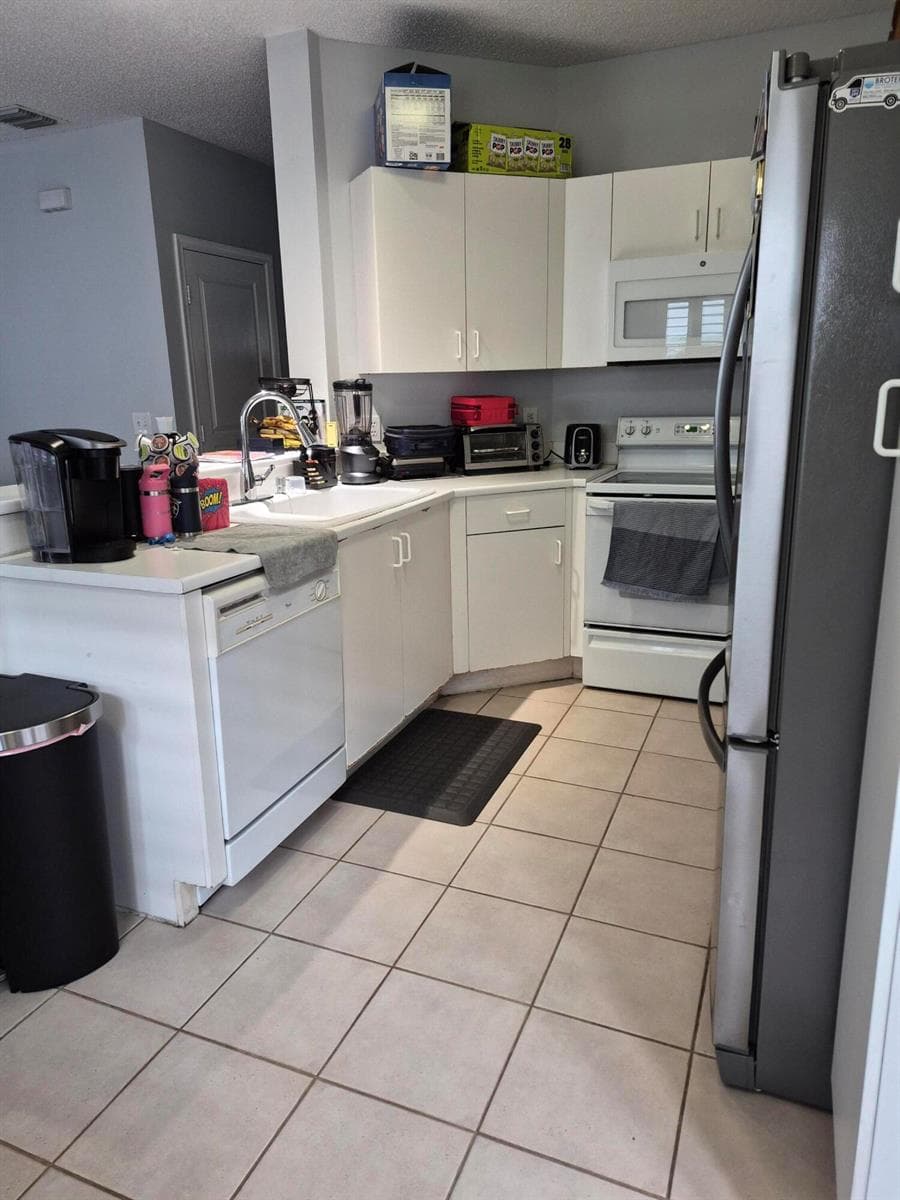 6003 HARBOR ISLE Way # 495, Tamarac FL 33321
