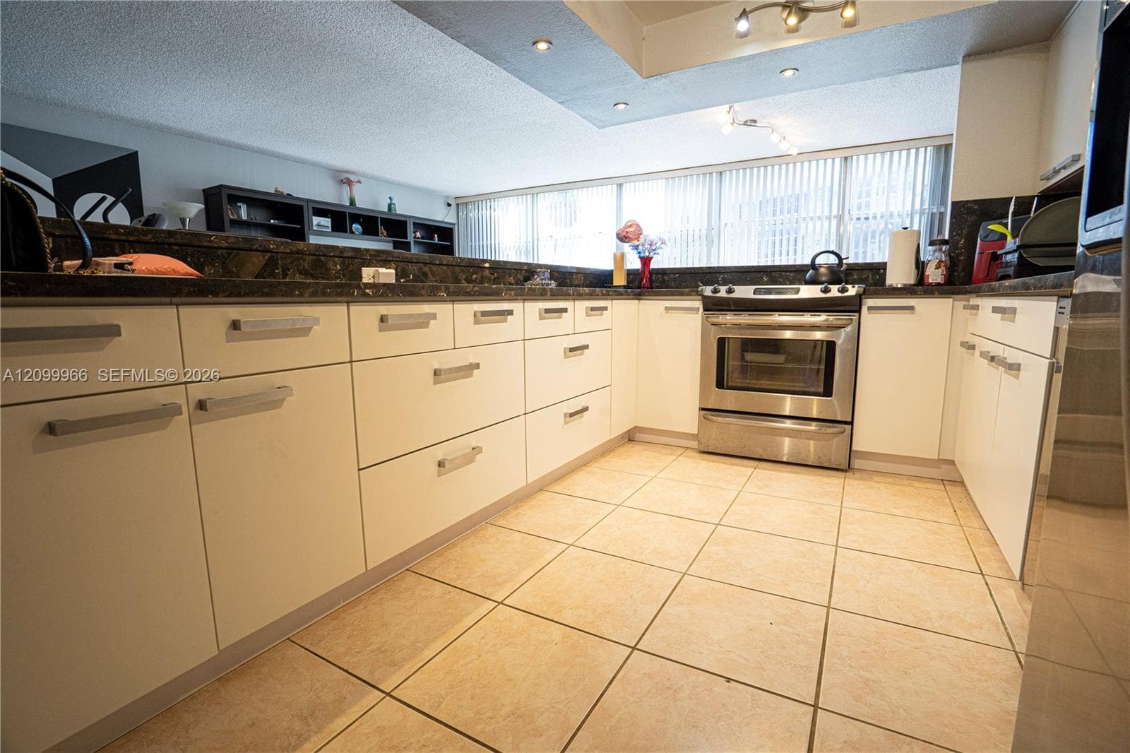 601 Three Islands Blvd # 117, Hallandale Beach FL 33009