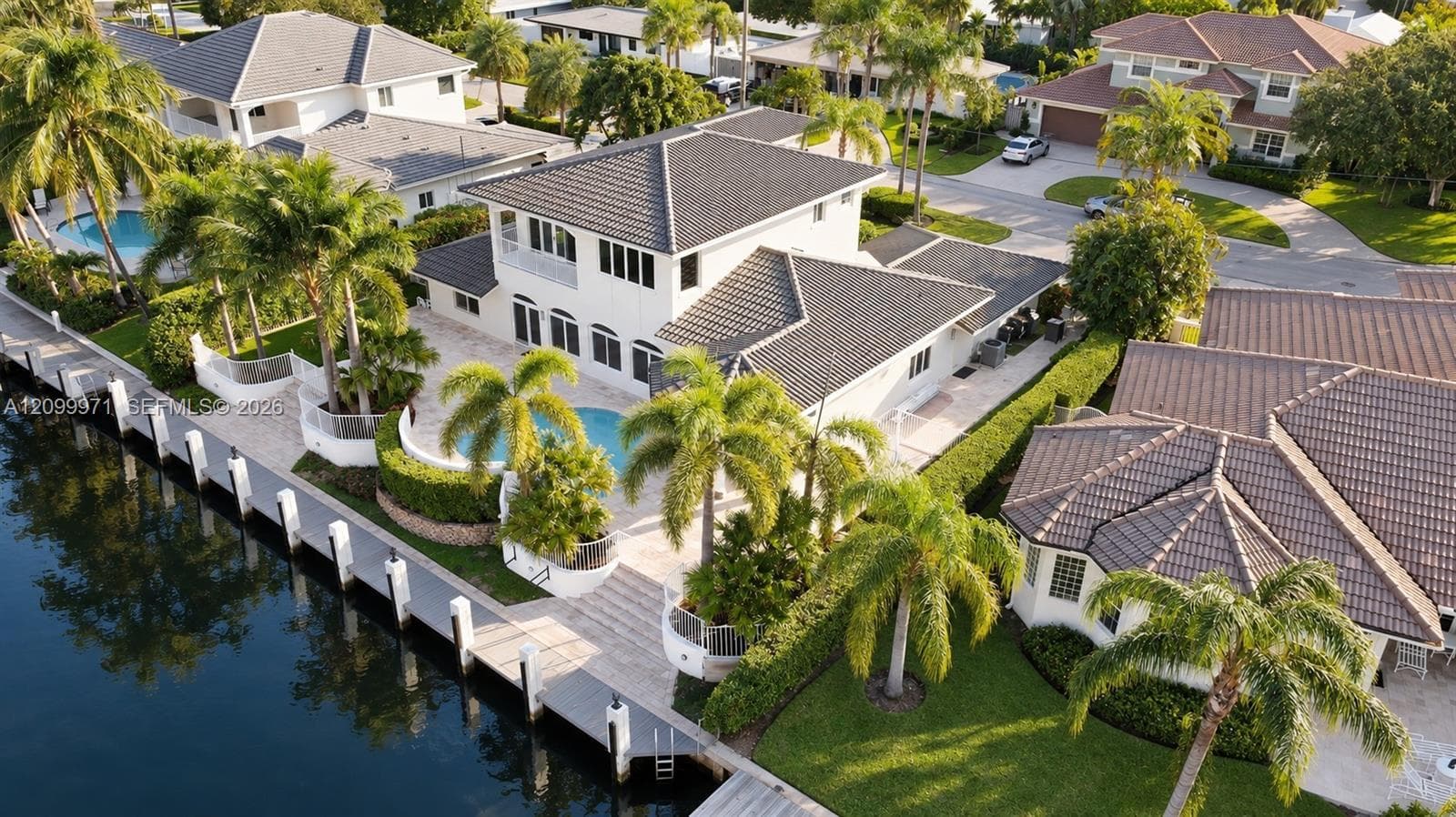 5111 NE 30th Ave, Lighthouse Point FL 33064