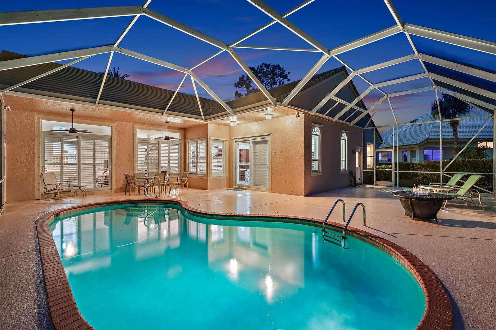 8954 SE WATER OAK Place, Jupiter FL 33469