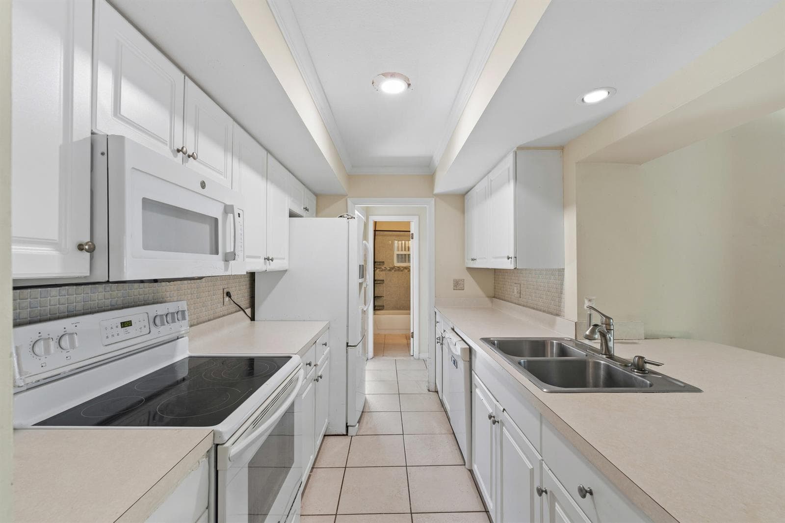 1010 SE Euclid Lane, Port St. Lucie FL 34983