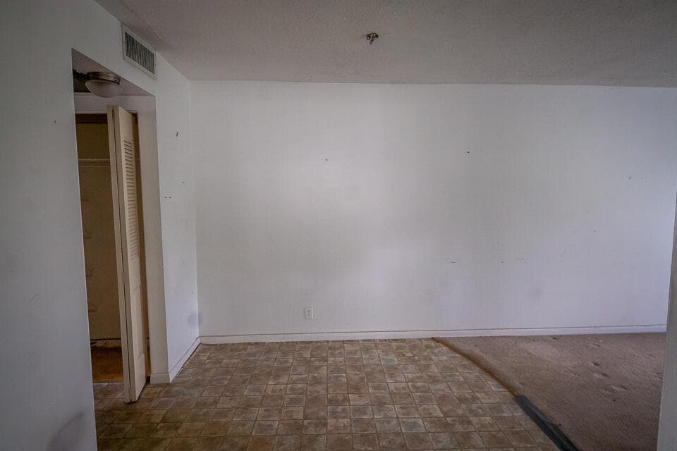 117 Kingswood F # 117, West Palm Beach FL 33417