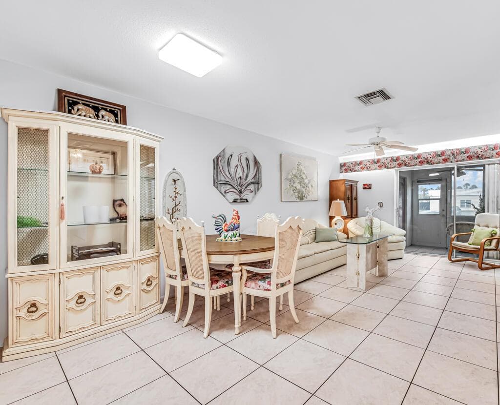 2857 W Ashley Drive W # A, West Palm Beach FL 33415