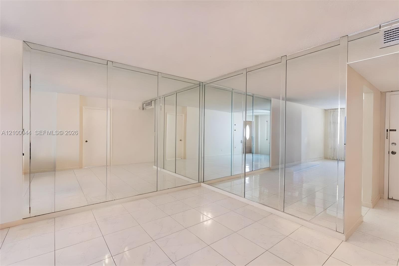 1849 S Ocean Dr # 1606, Hallandale Beach FL 33009