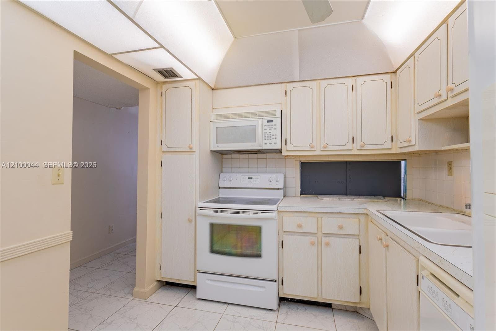 1849 S Ocean Dr # 1606, Hallandale Beach FL 33009