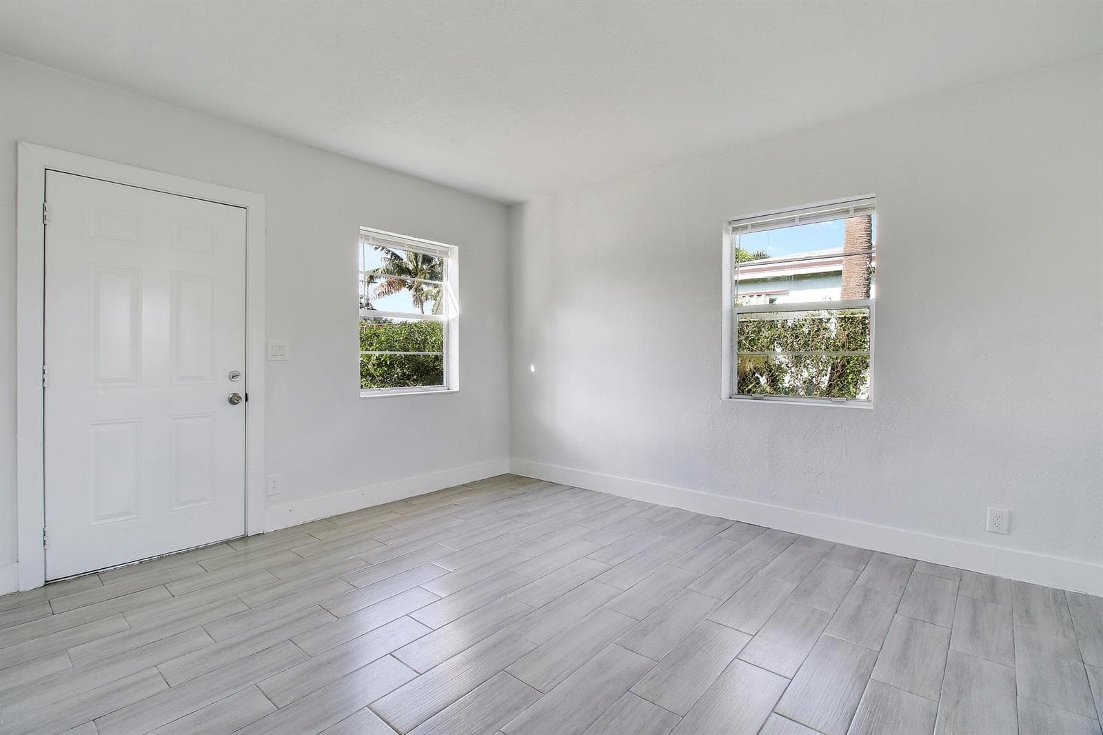 400 W 15TH Street, Riviera Beach FL 33404