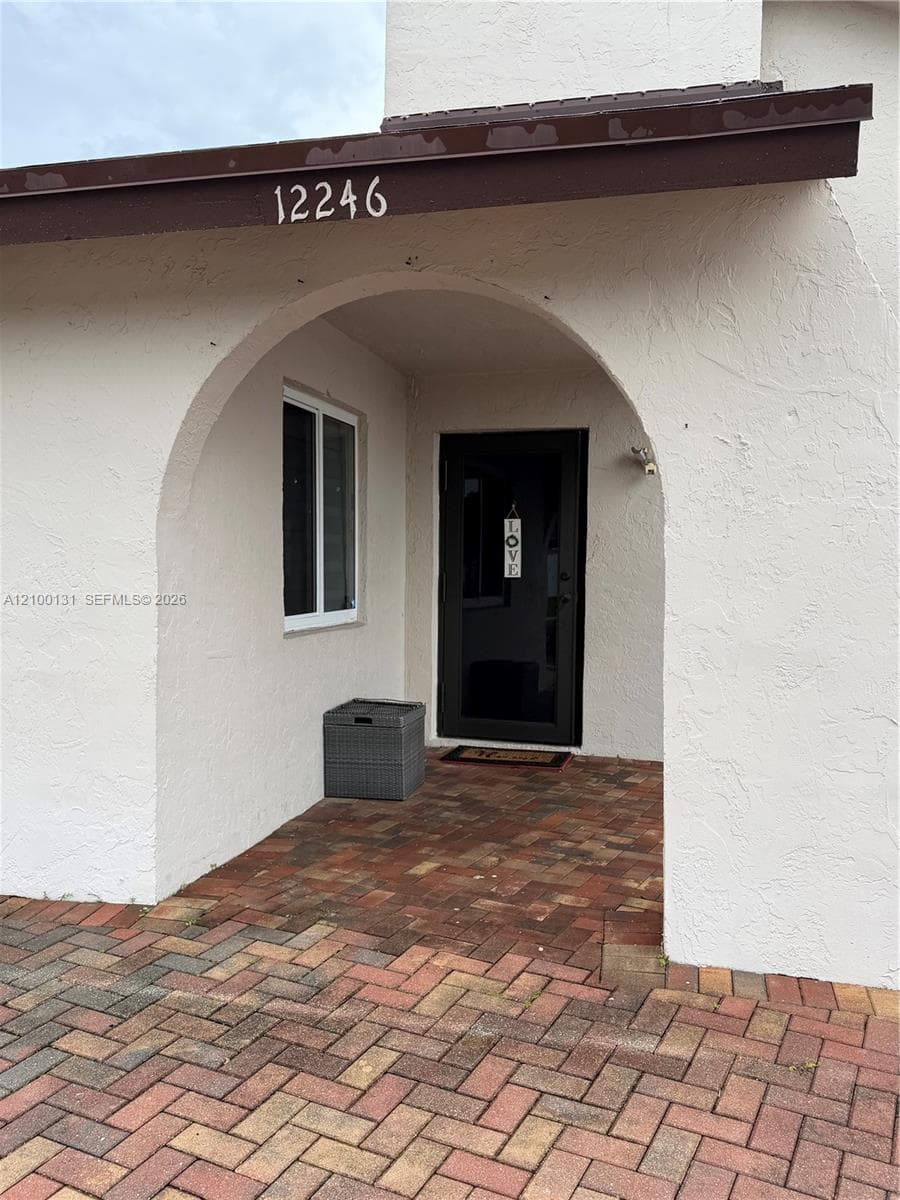 12246 SW 210th St, Miami FL 33177