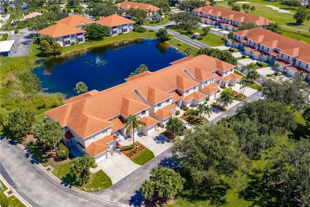 200 GRAND ROYALE Circle # 104, Vero Beach FL 32962