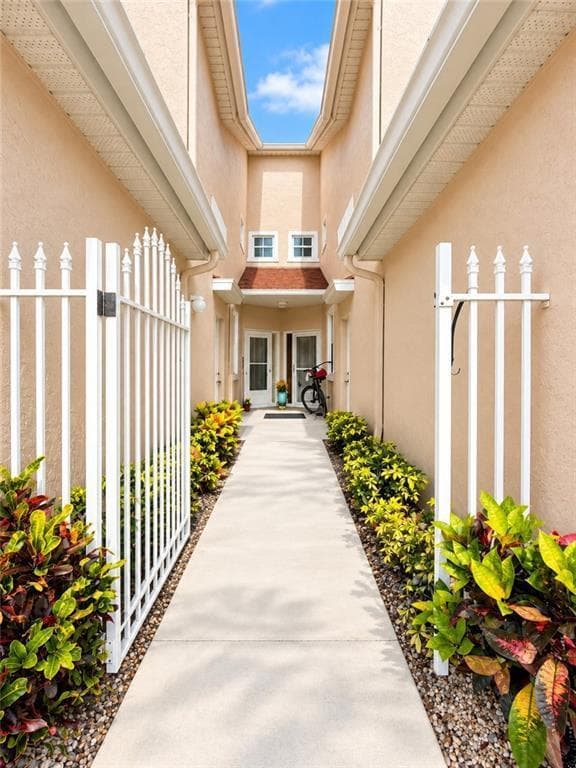 200 GRAND ROYALE Circle # 104, Vero Beach FL 32962