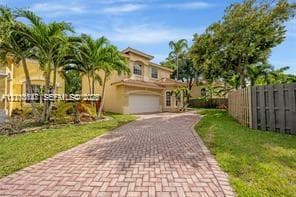 2010 NW 98th Way, Pembroke Pines FL 33024