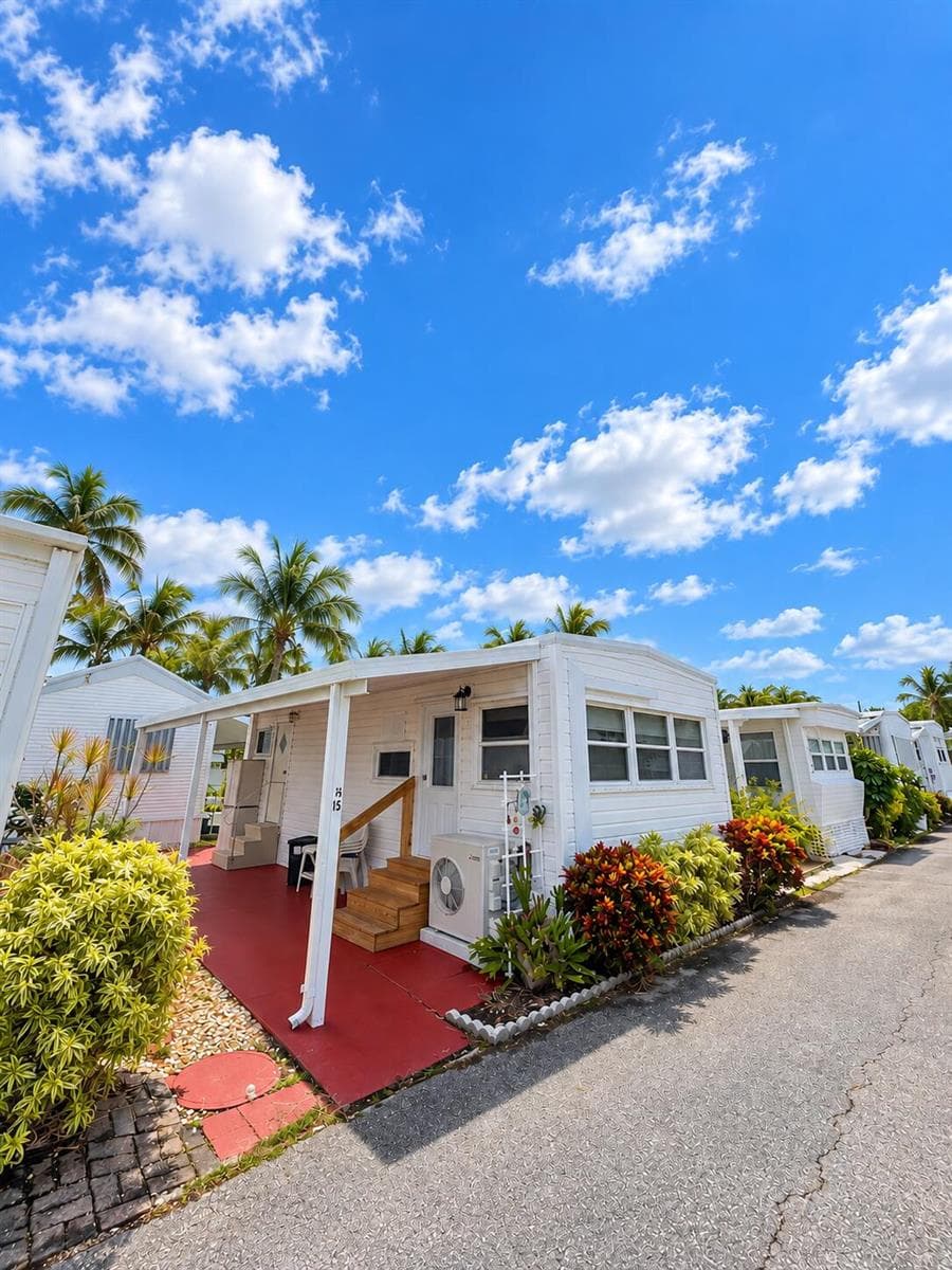 15 HIBISCUS Drive # H, Briny Breezes FL 33435