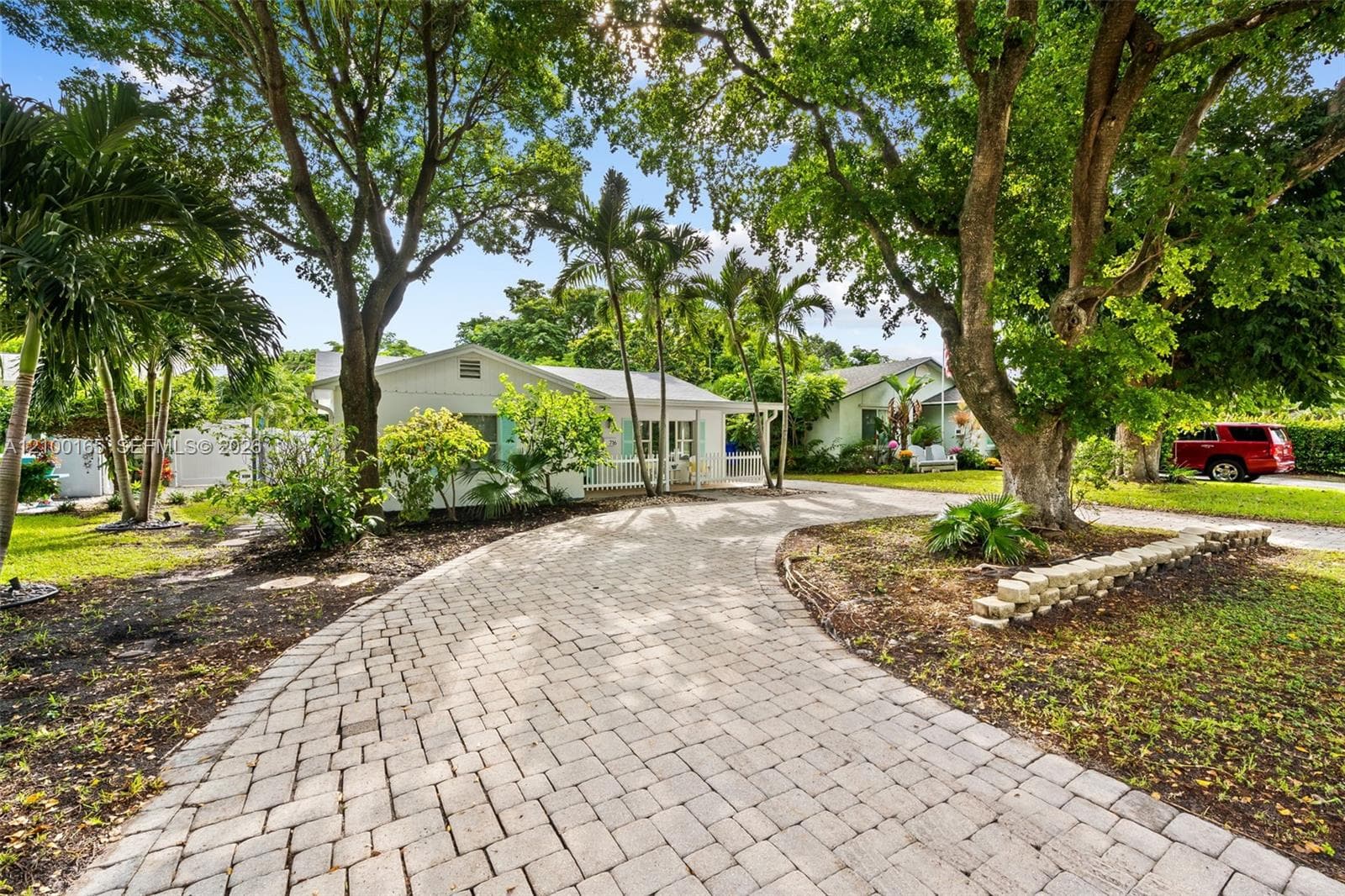 716 NE 11th Ave, Pompano Beach FL 33060