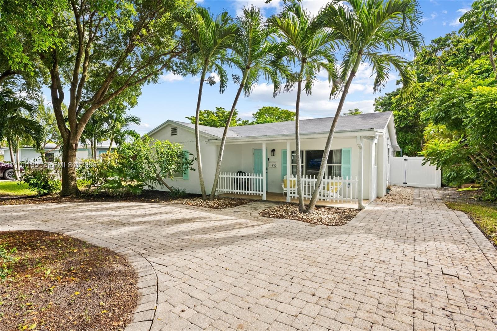 716 NE 11th Ave, Pompano Beach FL 33060