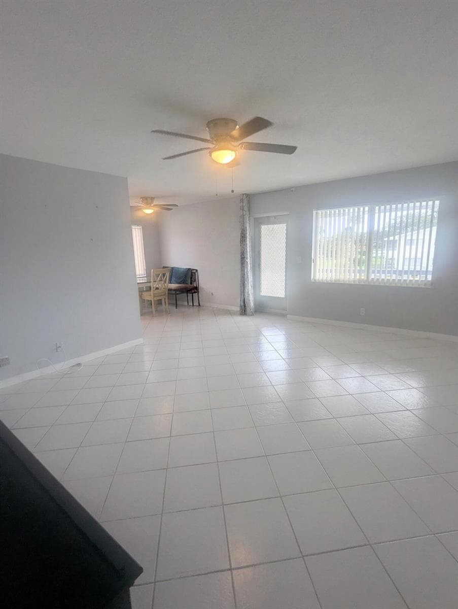 100 Kingswood E, West Palm Beach FL 33417