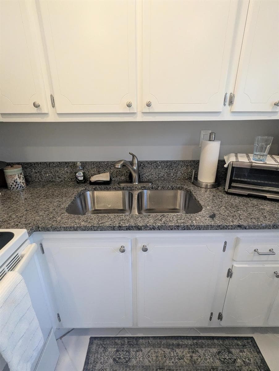 100 Kingswood E, West Palm Beach FL 33417