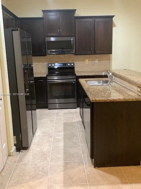 242 SW 7th Ct, Pompano Beach FL 33060