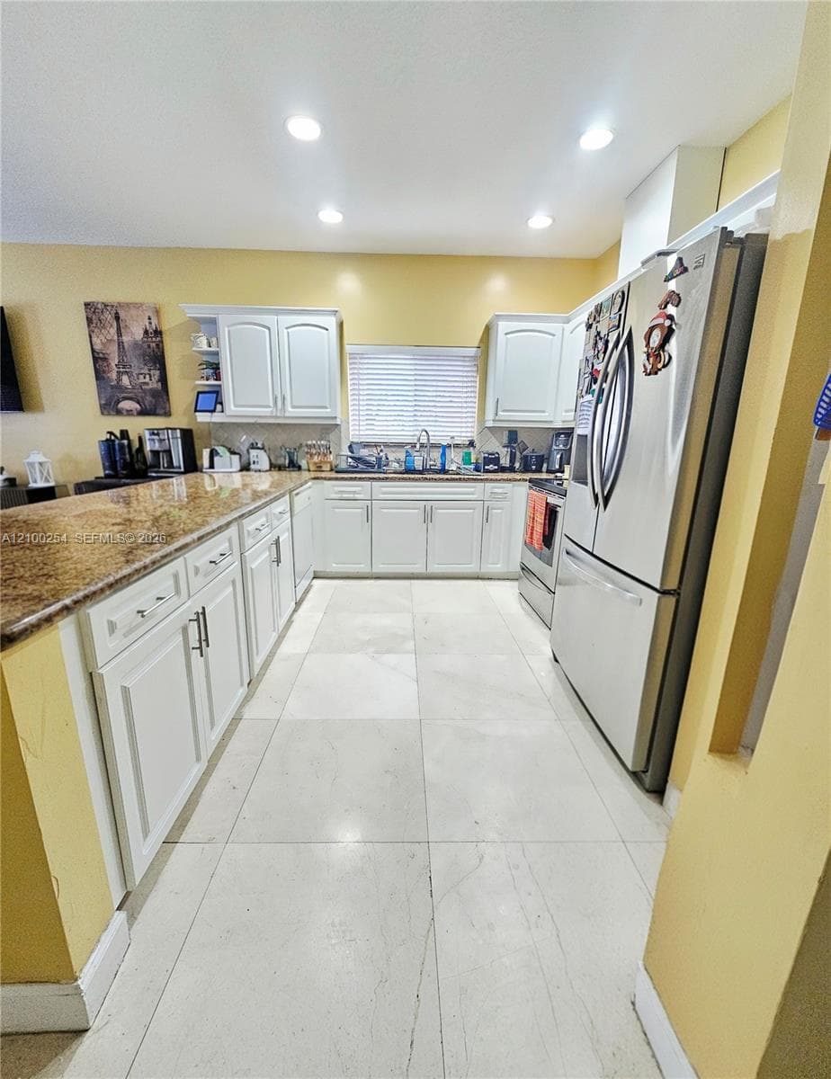 13194 SW 142nd St, Miami FL 33186