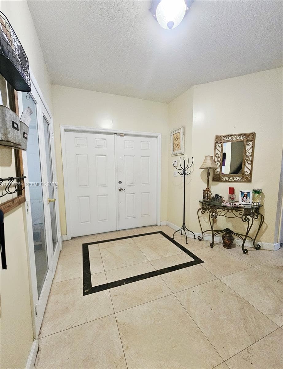 13194 SW 142nd St, Miami FL 33186