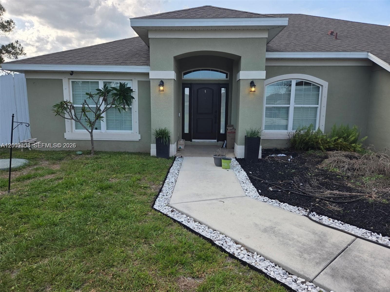1005 SW Bay State Rd, Port St. Lucie FL 34953