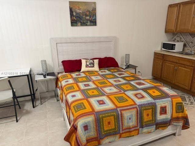 26 Diplomat Pkwy # 2356, Hallandale Beach FL 33009
