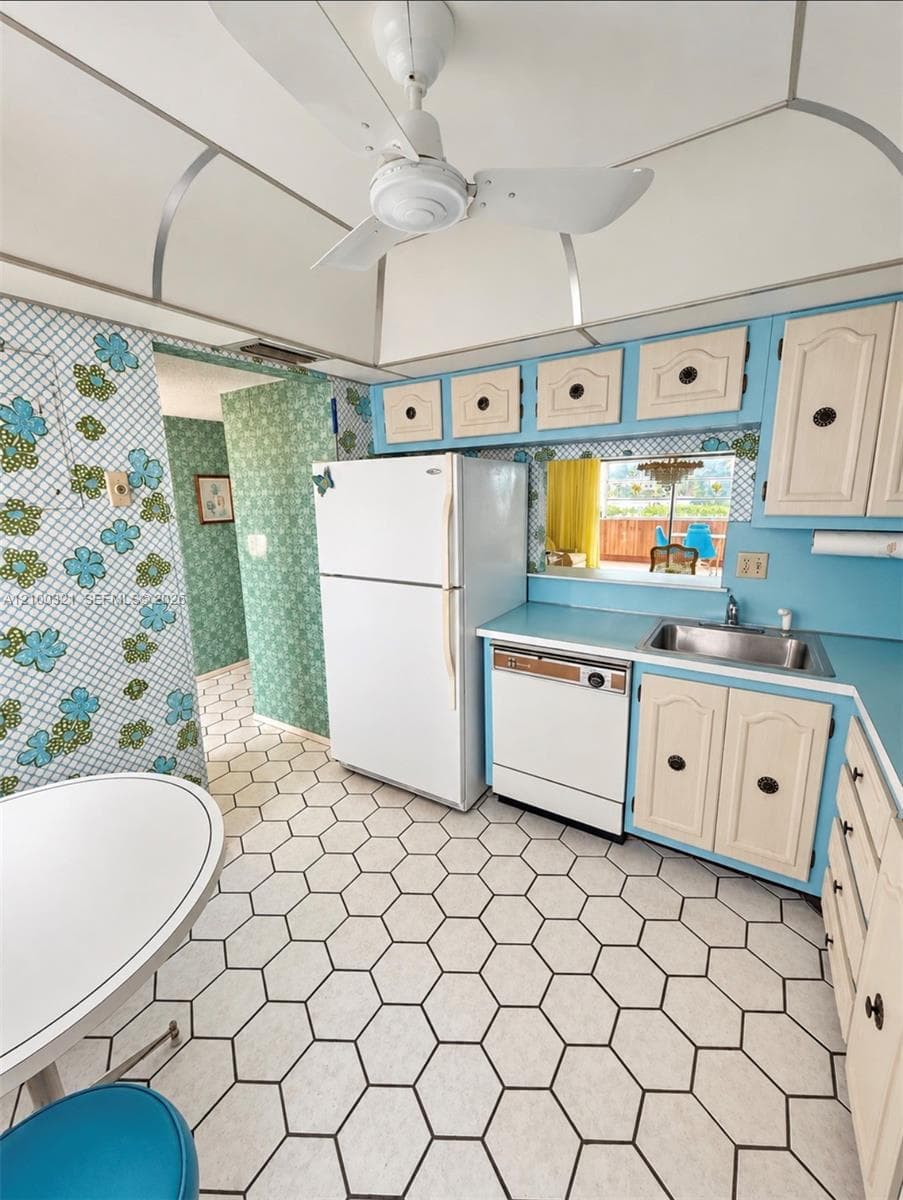 4000 NW 44th Ave # 113, Lauderdale Lakes FL 33319