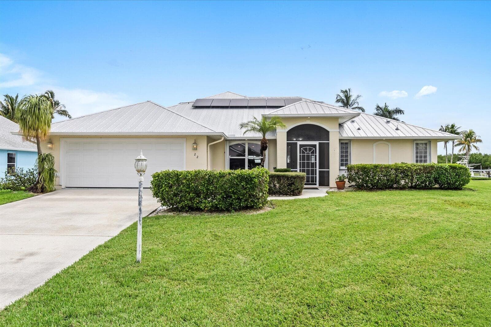 122 Queen Frederika Court, Hutchinson Island FL 34949