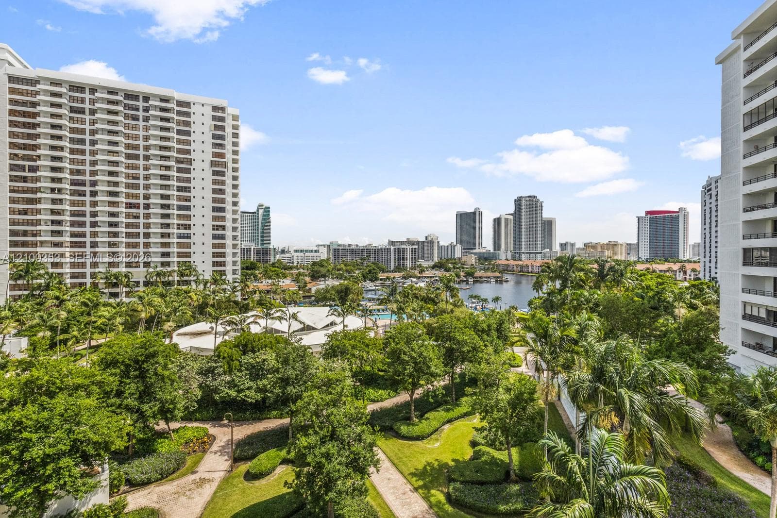 600 Three Islands Blvd # 612, Hallandale Beach FL 33009