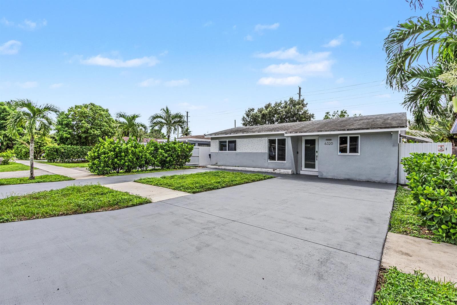 6320 ADAMS Street, Hollywood FL 33023