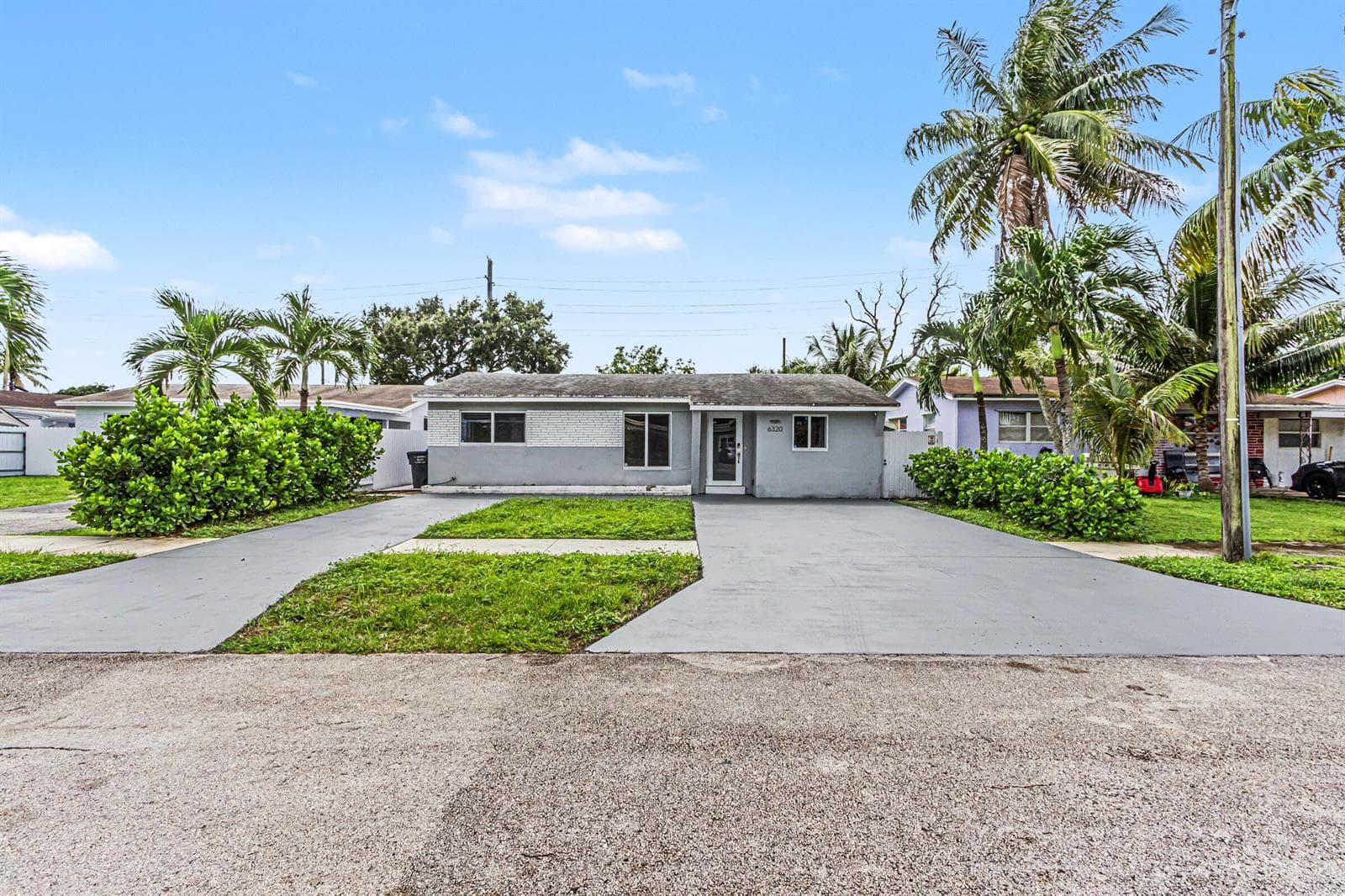 6320 ADAMS Street, Hollywood FL 33023