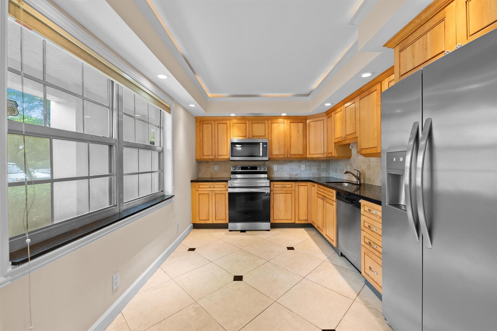 4000 CYPRESS GROVE Way # 103, Pompano Beach FL 33069